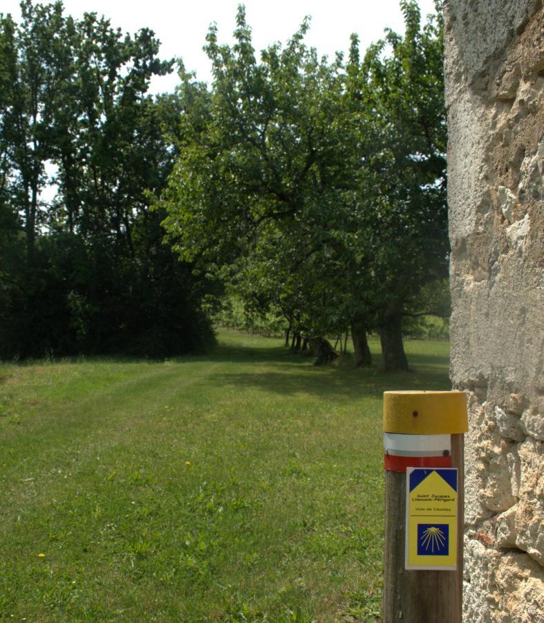 Perigourdine Avec Spa Et Vue Pomport Exterior photo